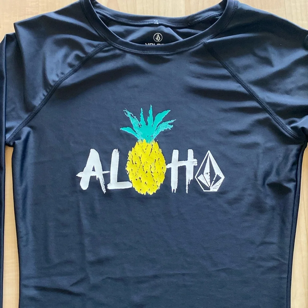 Volcom Rash Guard XS - Picture 3 of 4